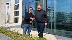 Pressefoto Partnerschaft mit endios und INTENSE